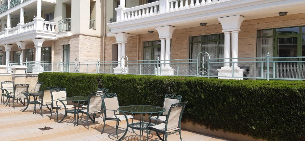 Apartcomplex Splendid Saints Constantine and Helena Bagian luar foto