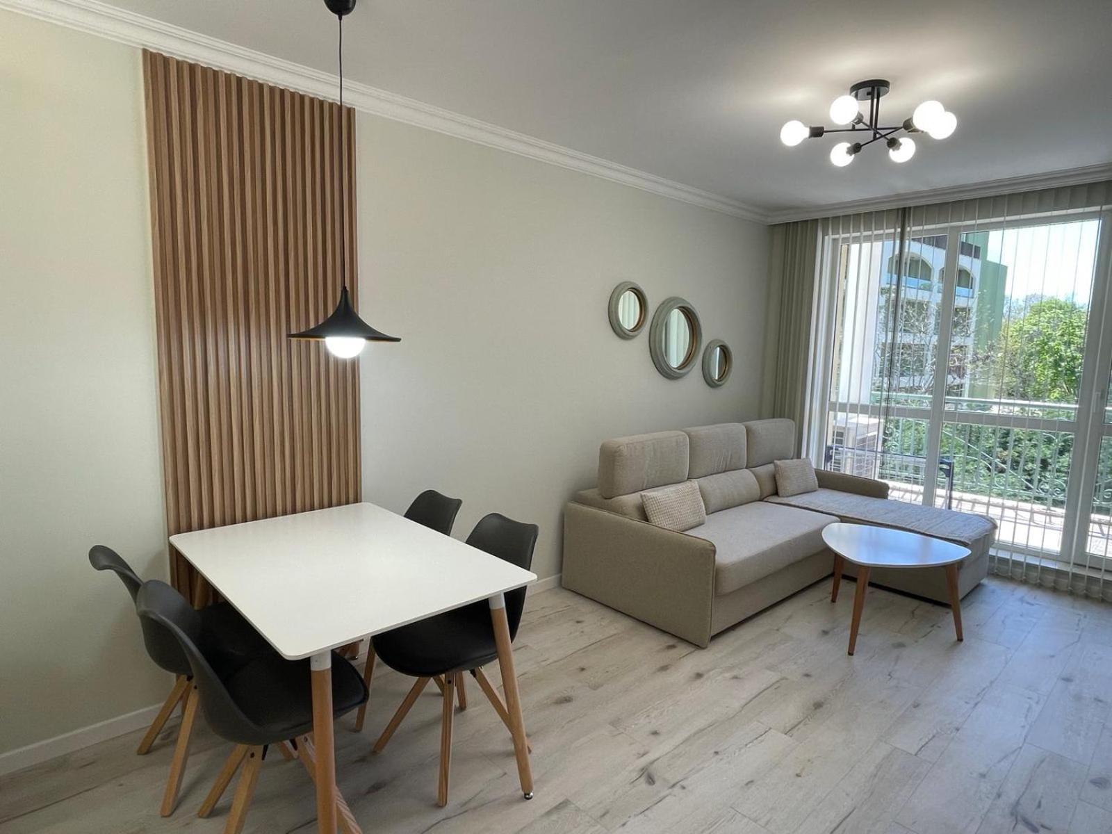 Apartcomplex Splendid Saints Constantine and Helena Bagian luar foto