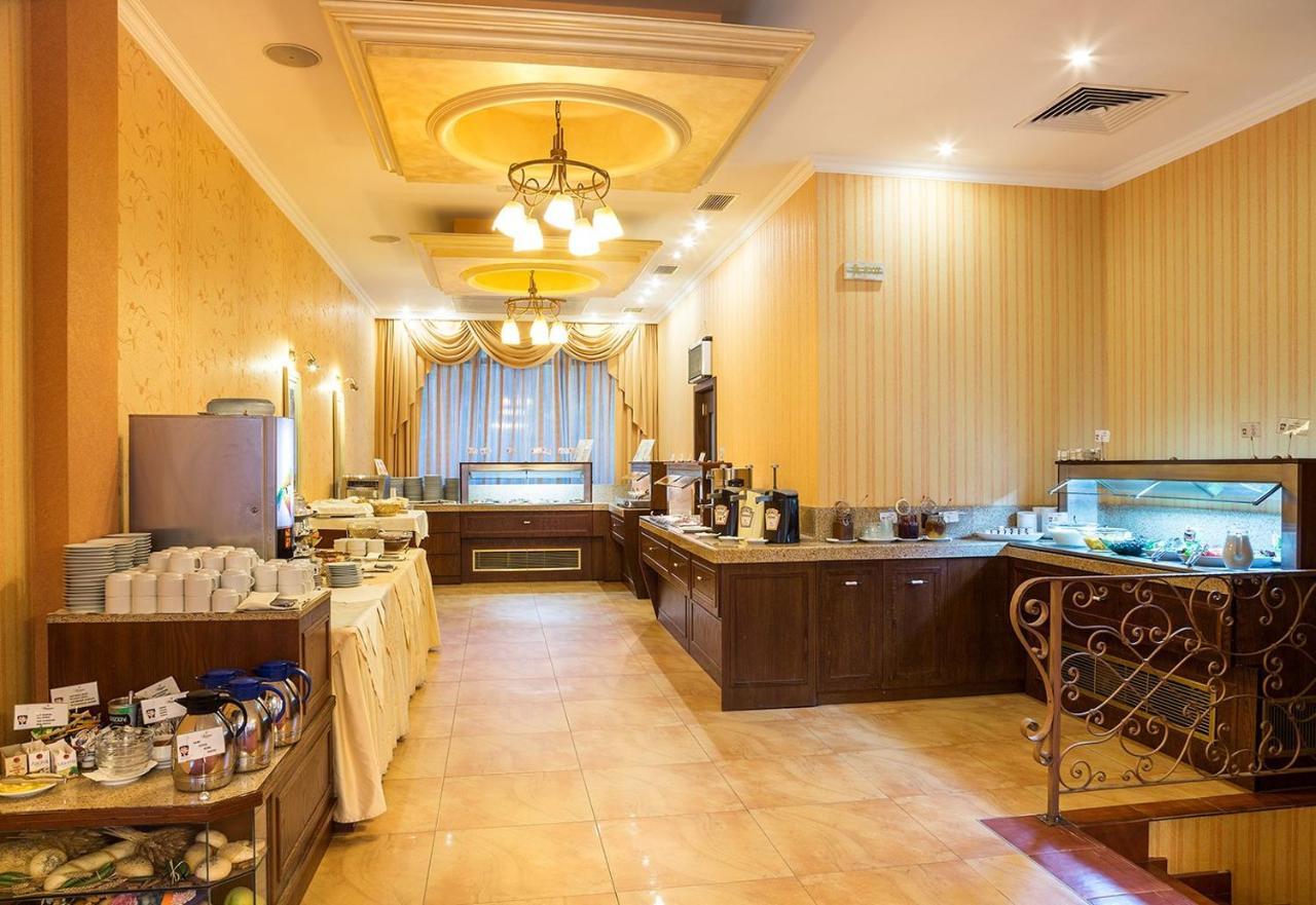 Apartcomplex Splendid Saints Constantine and Helena Bagian luar foto