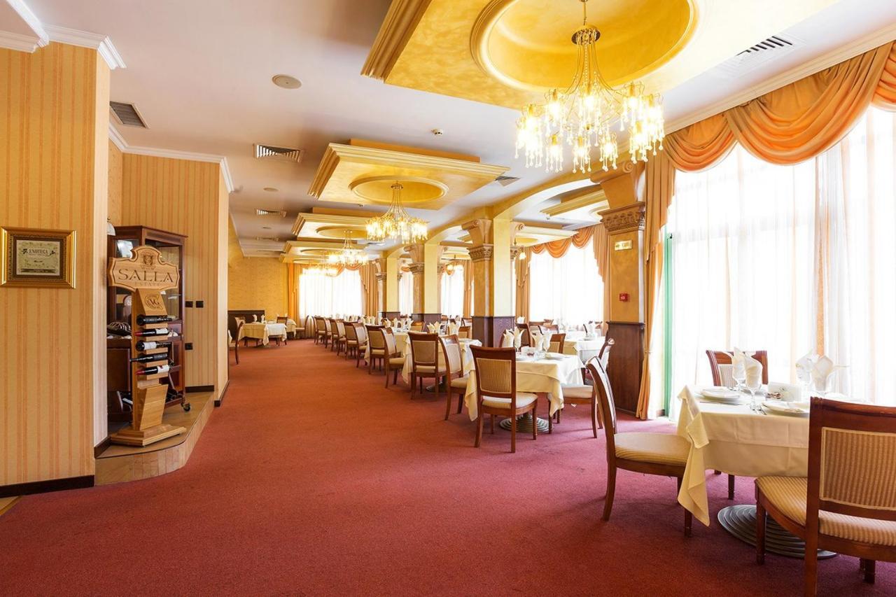 Apartcomplex Splendid Saints Constantine and Helena Bagian luar foto